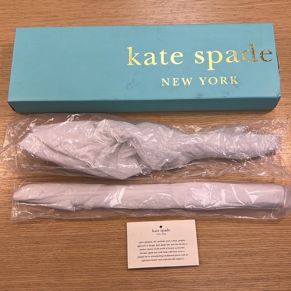 Kate Spade Lenox Juno Drive- 2 piece dessert set pink & red NIB - Picture 1 of 10